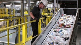 Recycling plastics – Resource efficiency with an optimized sorting method [upl. by Gerianna132]