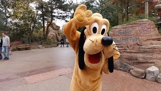 Fun with Pluto and Goofy in Frontierland at Disneyland Paris [upl. by Nosilla841]