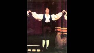 Rossini Il barbiere di Siviglia quotLargo al factotumquot  PIERO CAPPUCCILLI 1969 [upl. by Weasner]