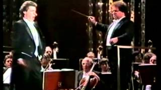 Thomas Hampson  Largo al factotum Il barbiere di Siviglia 1986flv [upl. by Lenni]